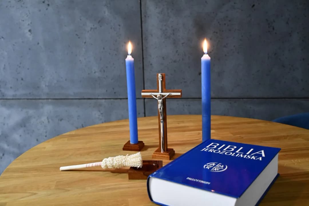 Jak przygotować stół na kolędę - tradycje i najważniejsze elementy