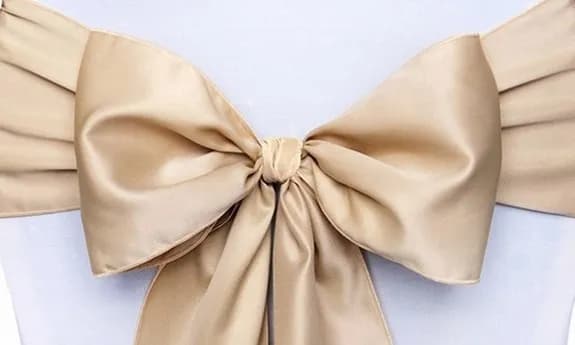 Jak udekorować krzesło na komunię, aby uczynić ten dzień wyjątkowym