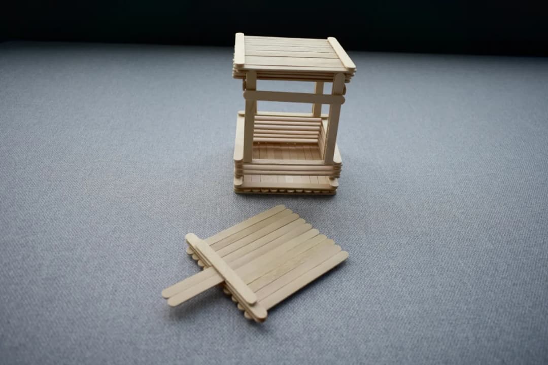 Jak zrobić krzesło z patyczków po lodach - łatwy sposób na DIY mebel