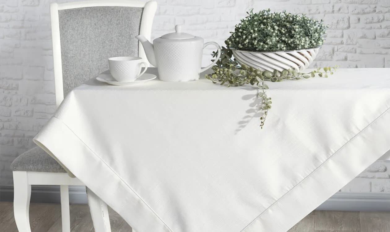 Jaki obrus na stół 140x80? Oto idealne rozmiary i materiały Jaki obrus na stół 140x80? Oto idealne rozmiary i materiały