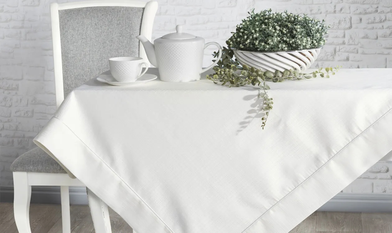 Jaki obrus na stół 140x80? Oto idealne rozmiary i materiały